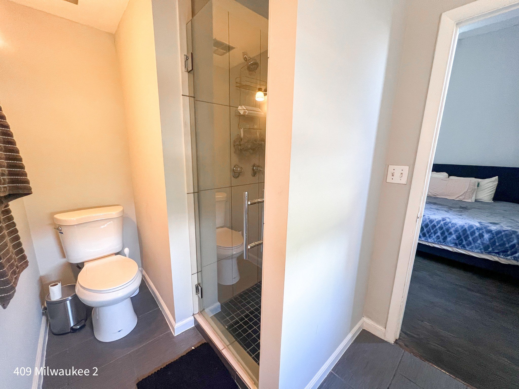 409 N. Milwaukee Ave. 409 N. Milwaukee Ave., Chicago 60654 West Town - Leasing by Cross Street
